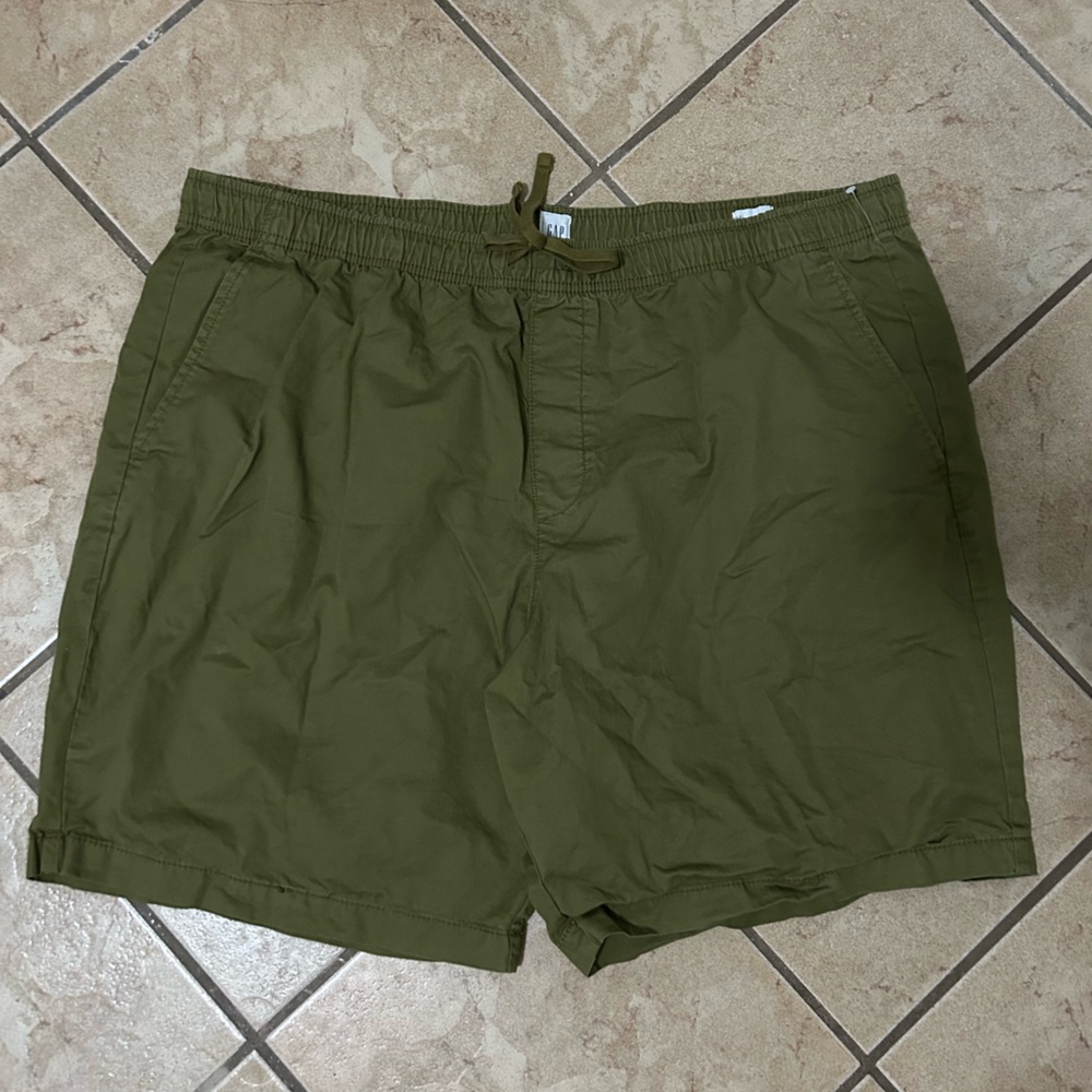 GAP Men’s 9” Easy Short